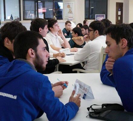 Интеллектуальная игра среди молодежи прошла в Историческом парке