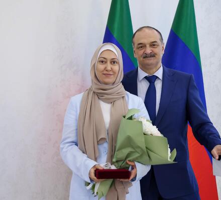 Асият Абакарова отмечена медалью им. А-Хана Султана